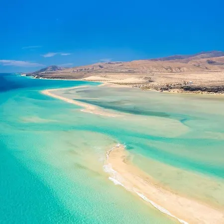 With Pool And Private Access To The Villa Corralejo