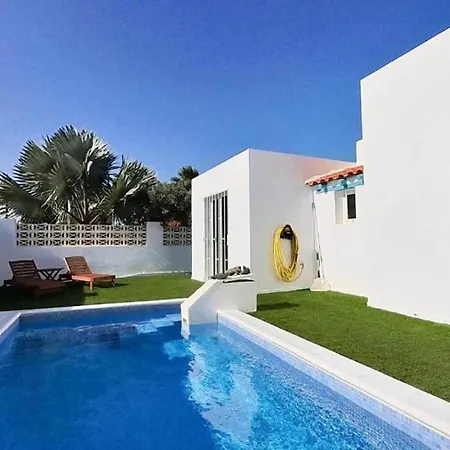 With Pool And Private Access To The *