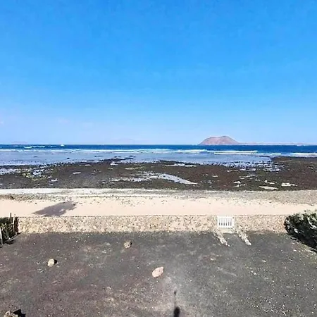 With Pool And Private Access To The Corralejo